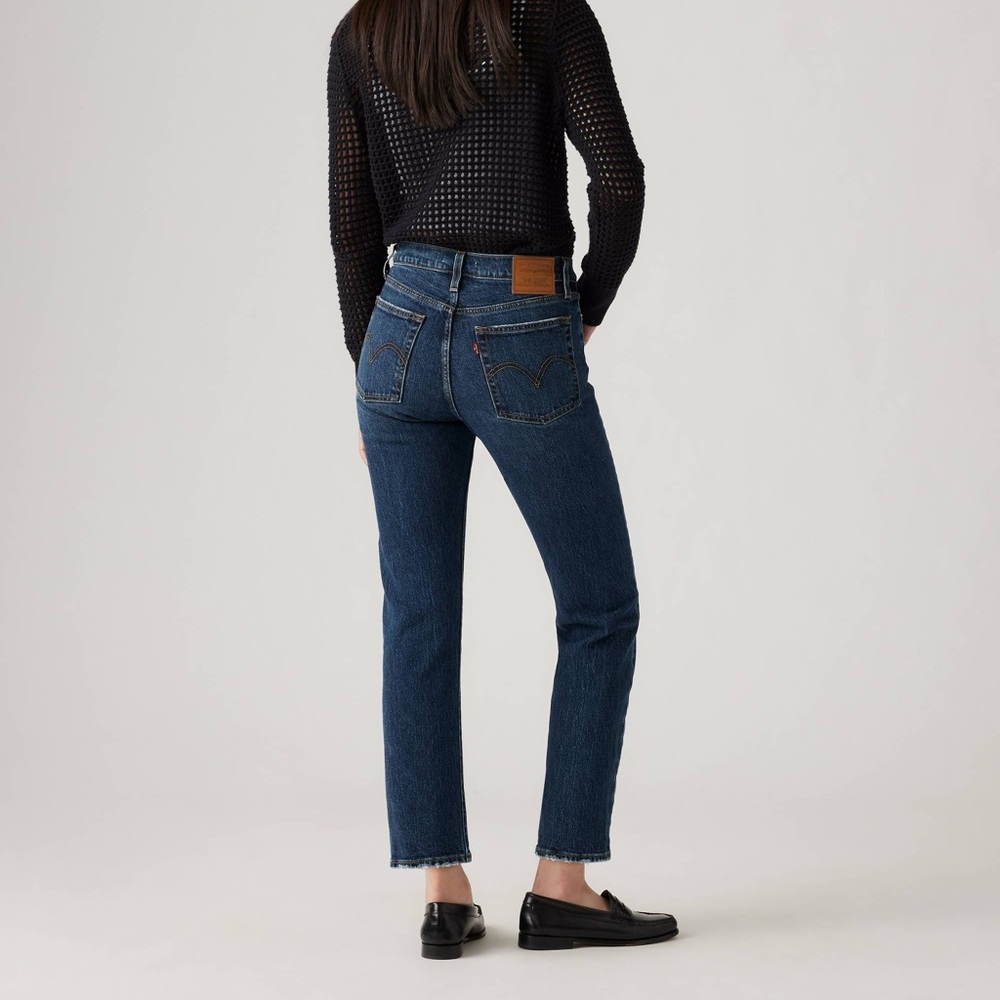 Classic Levi’s Wedgie Straight Leg Jeans with Natural Fading